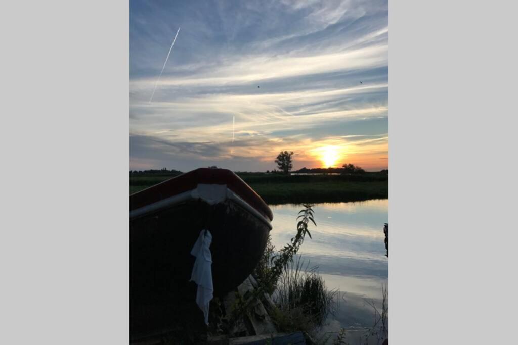 Romantic Dutch Hideaway Jisp Экстерьер фото